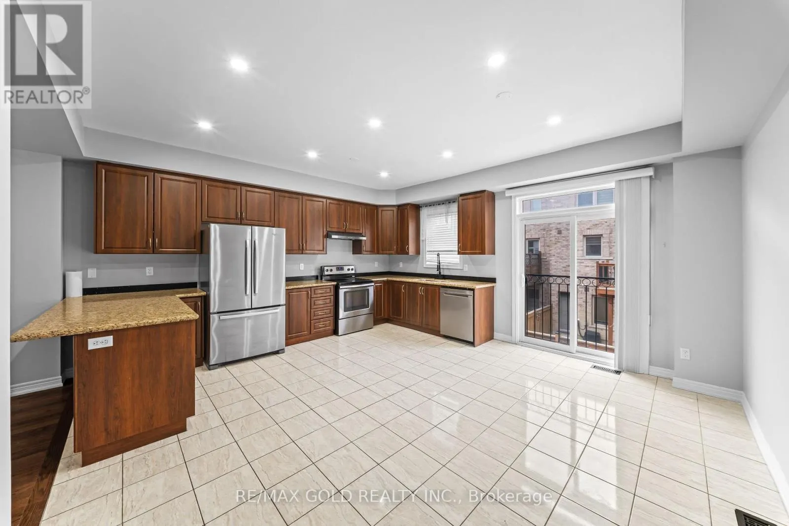 77 SEA DRIFTER CRESCENT