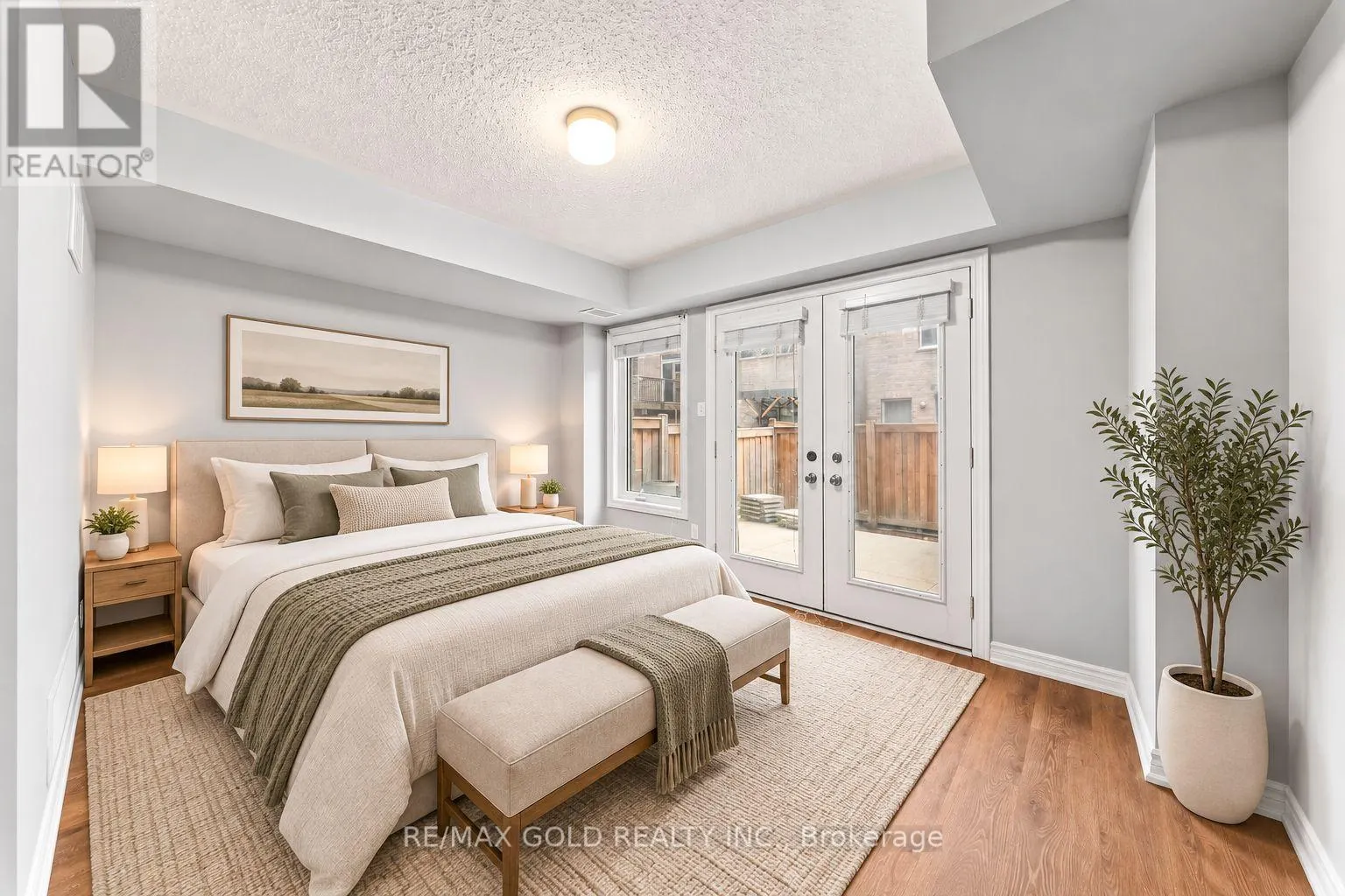 77 SEA DRIFTER CRESCENT