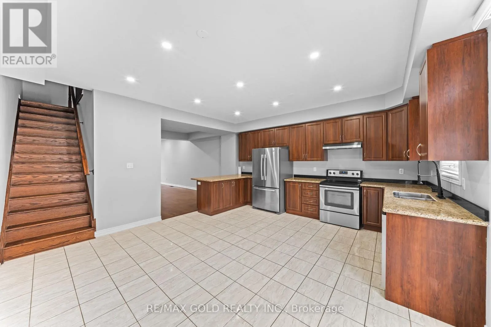 77 SEA DRIFTER CRESCENT