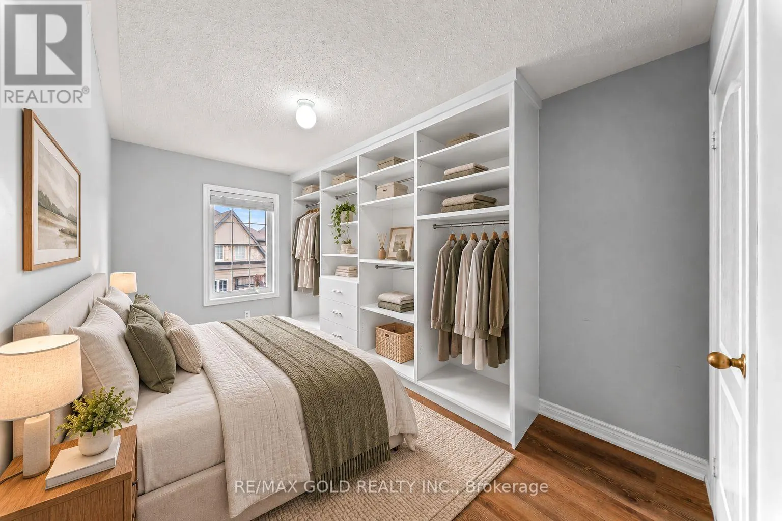 77 SEA DRIFTER CRESCENT