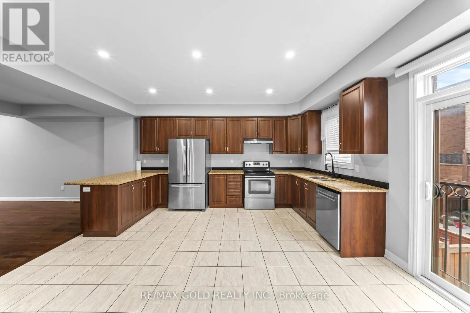 77 SEA DRIFTER CRESCENT