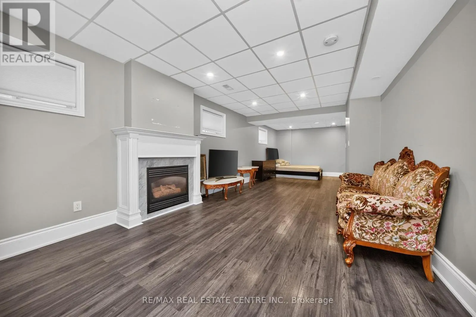 3 TWIN WILLOW CRESCENT