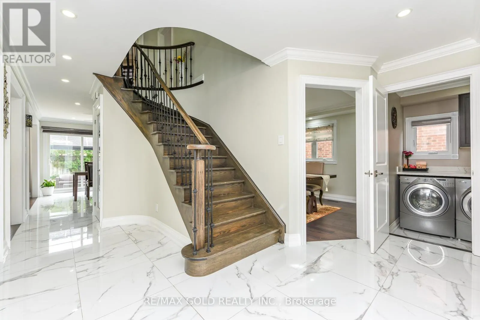 72 RAINFOREST DRIVE