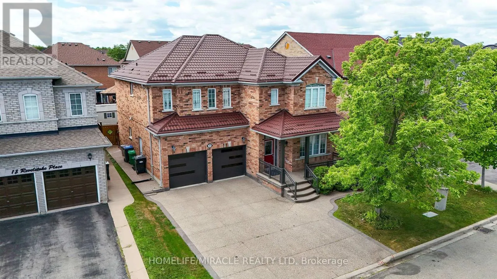 20 REVELSTOKE PLACE
