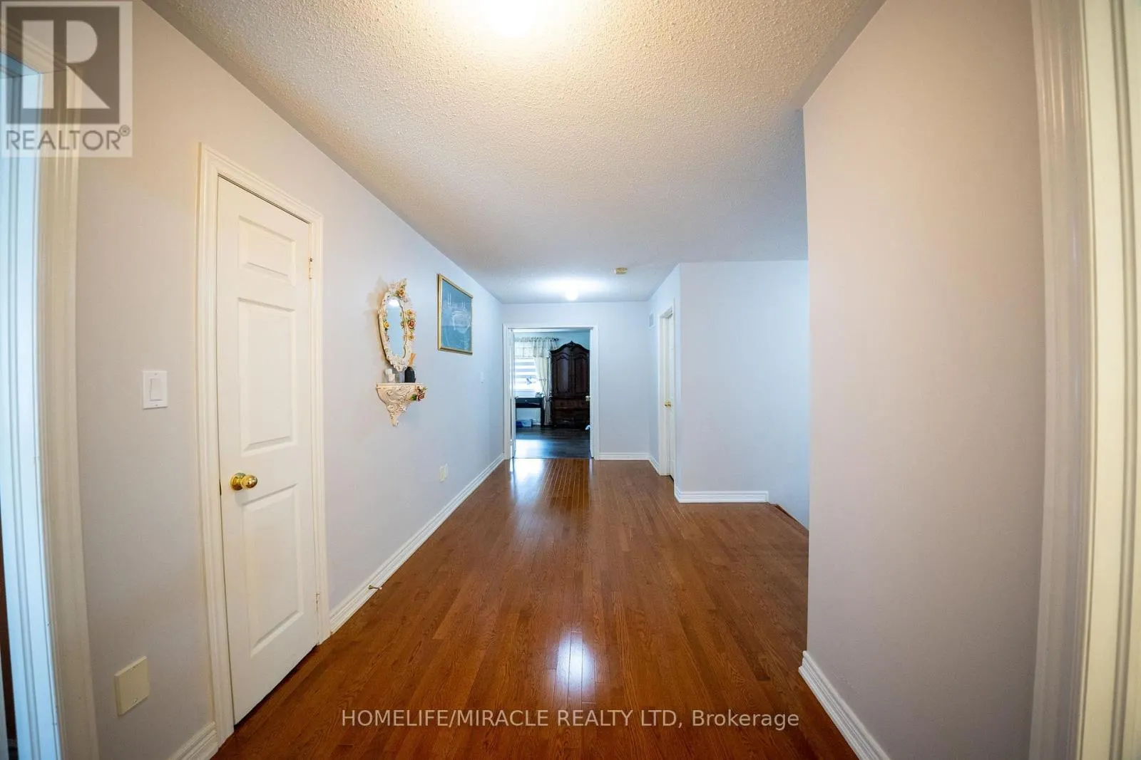 20 REVELSTOKE PLACE