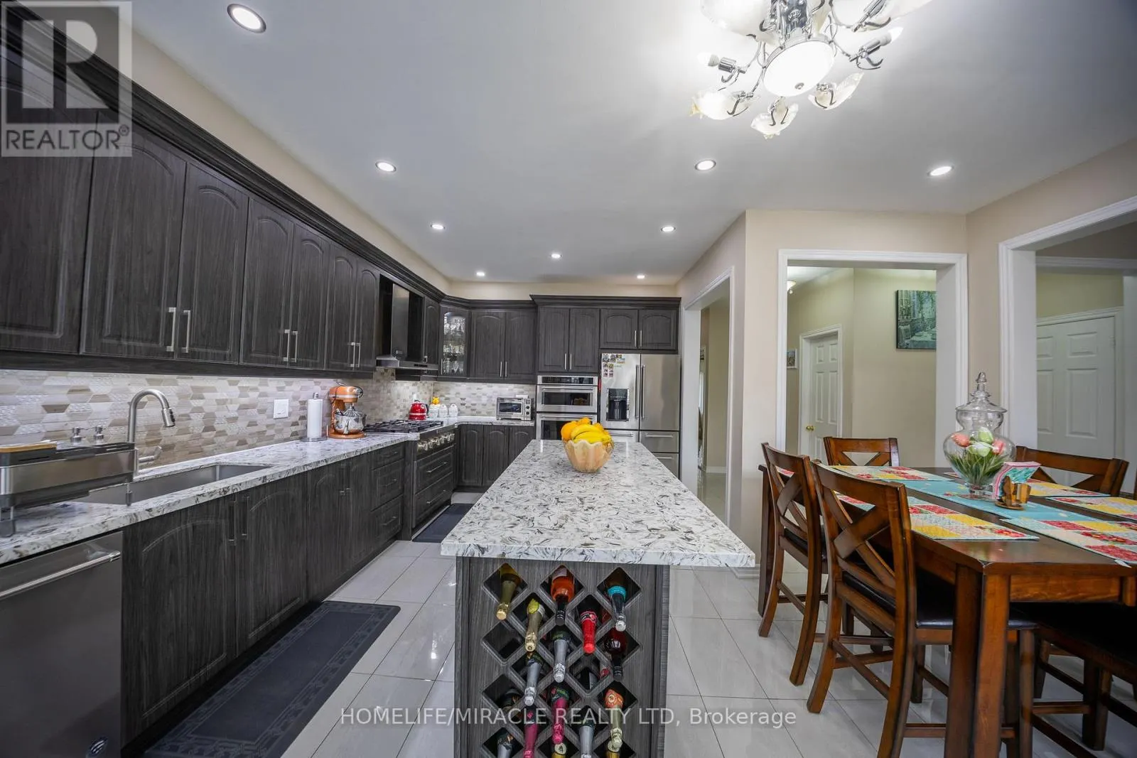 20 REVELSTOKE PLACE