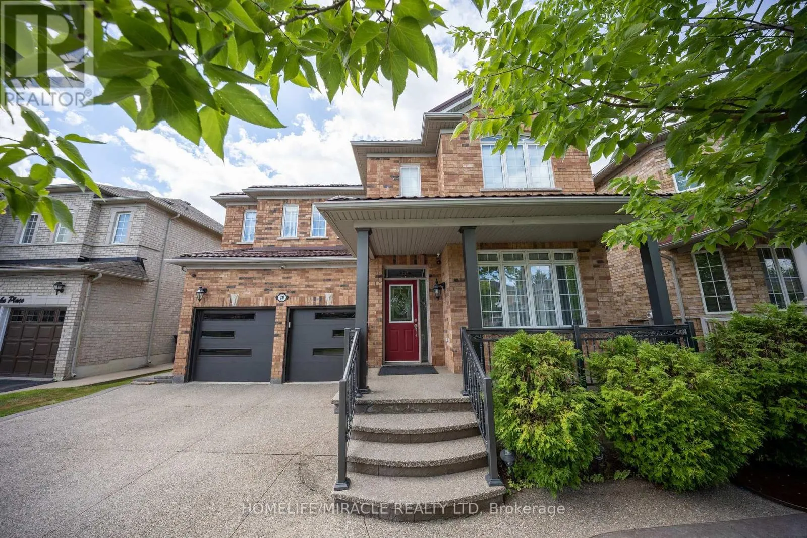 20 REVELSTOKE PLACE