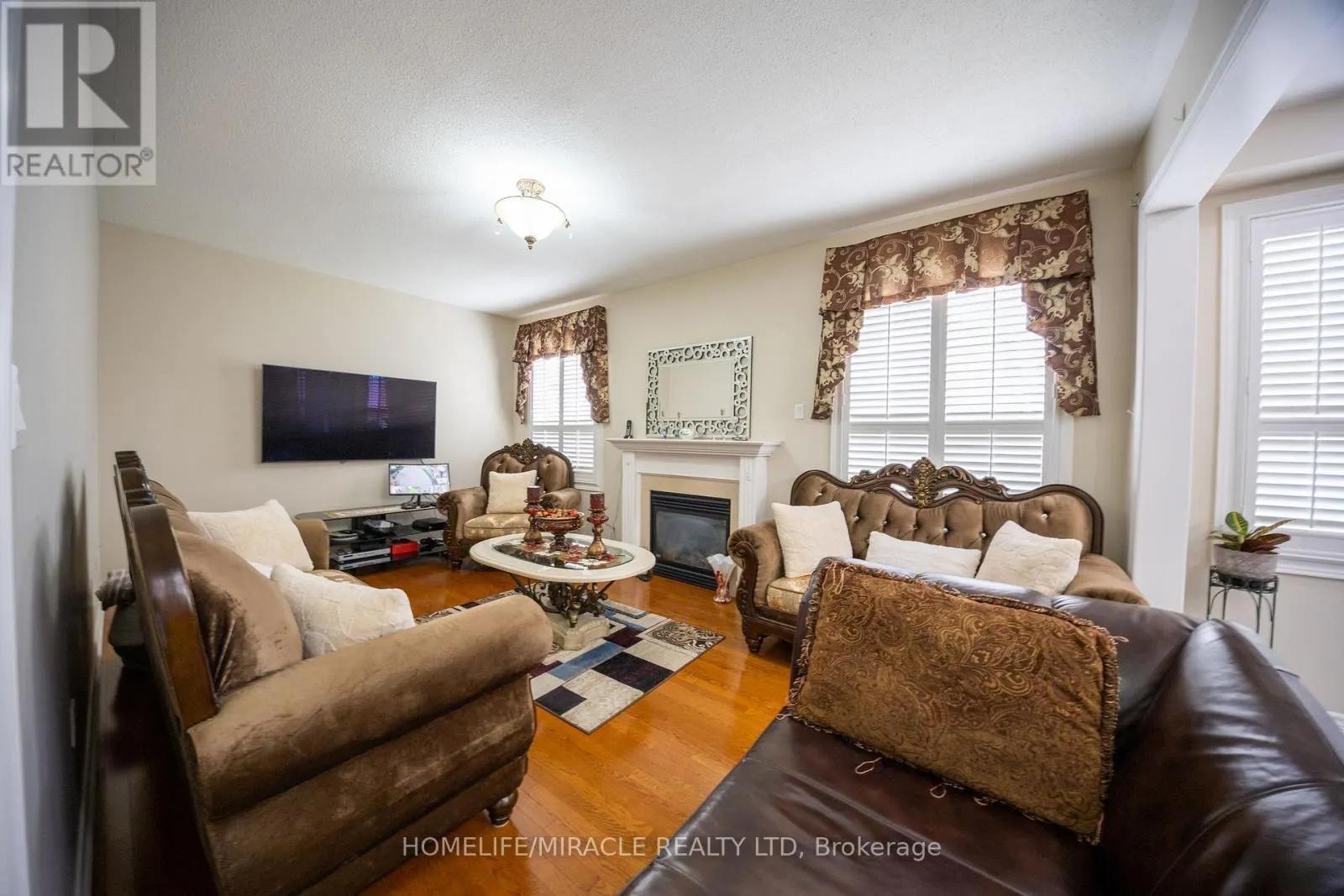 20 REVELSTOKE PLACE
