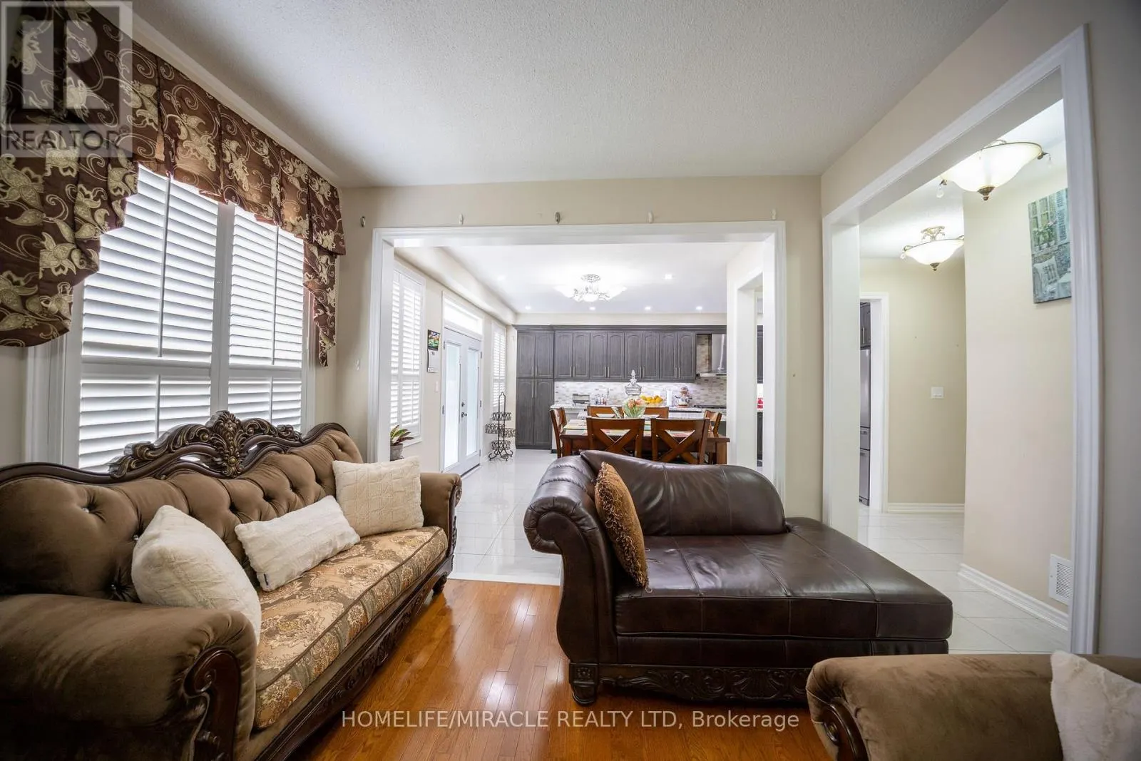 20 REVELSTOKE PLACE