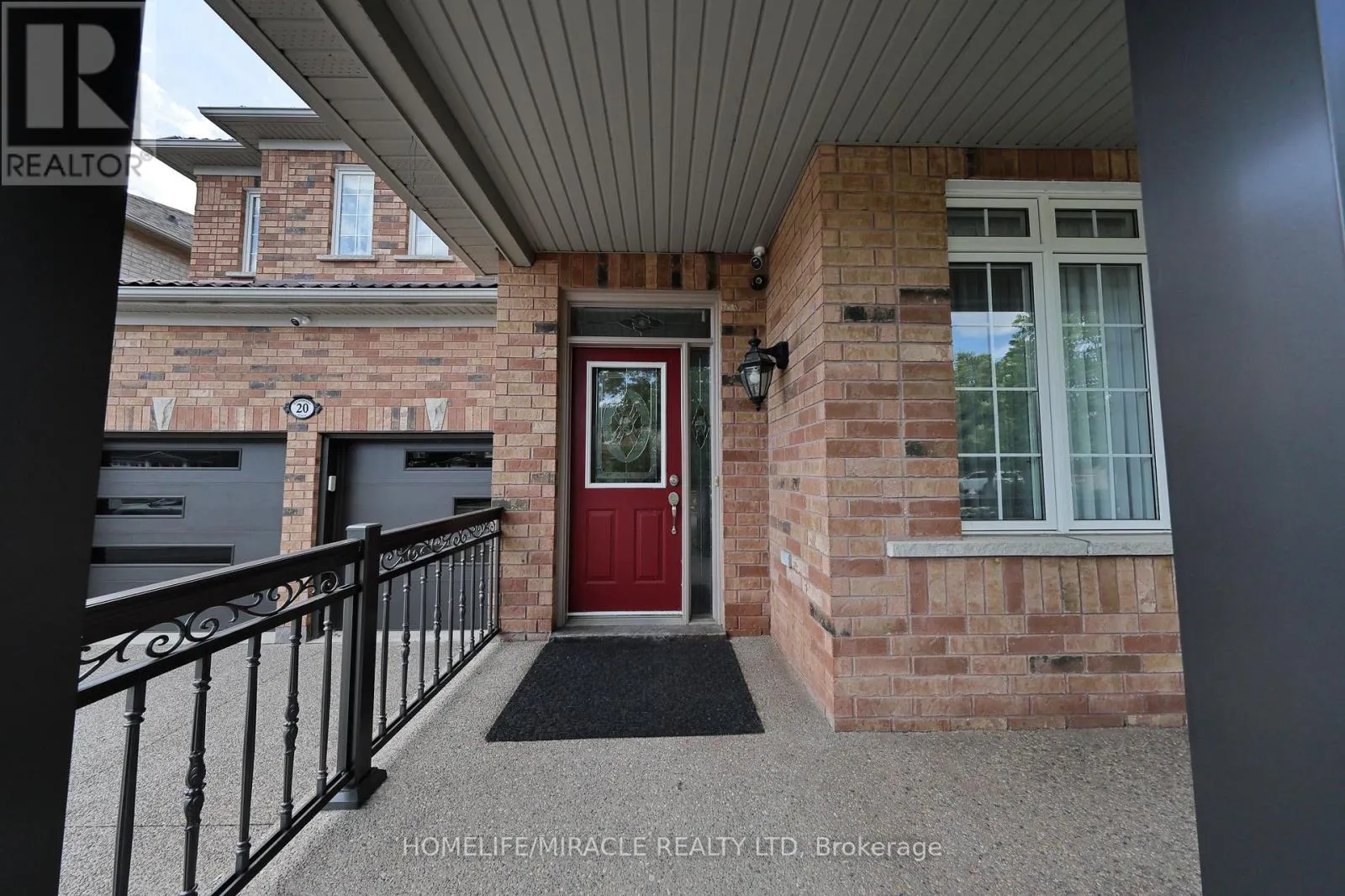 20 REVELSTOKE PLACE