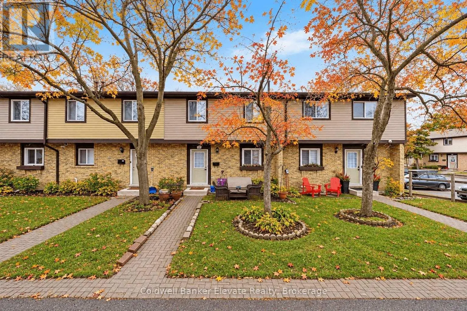 78 - 45 HANSEN ROAD N