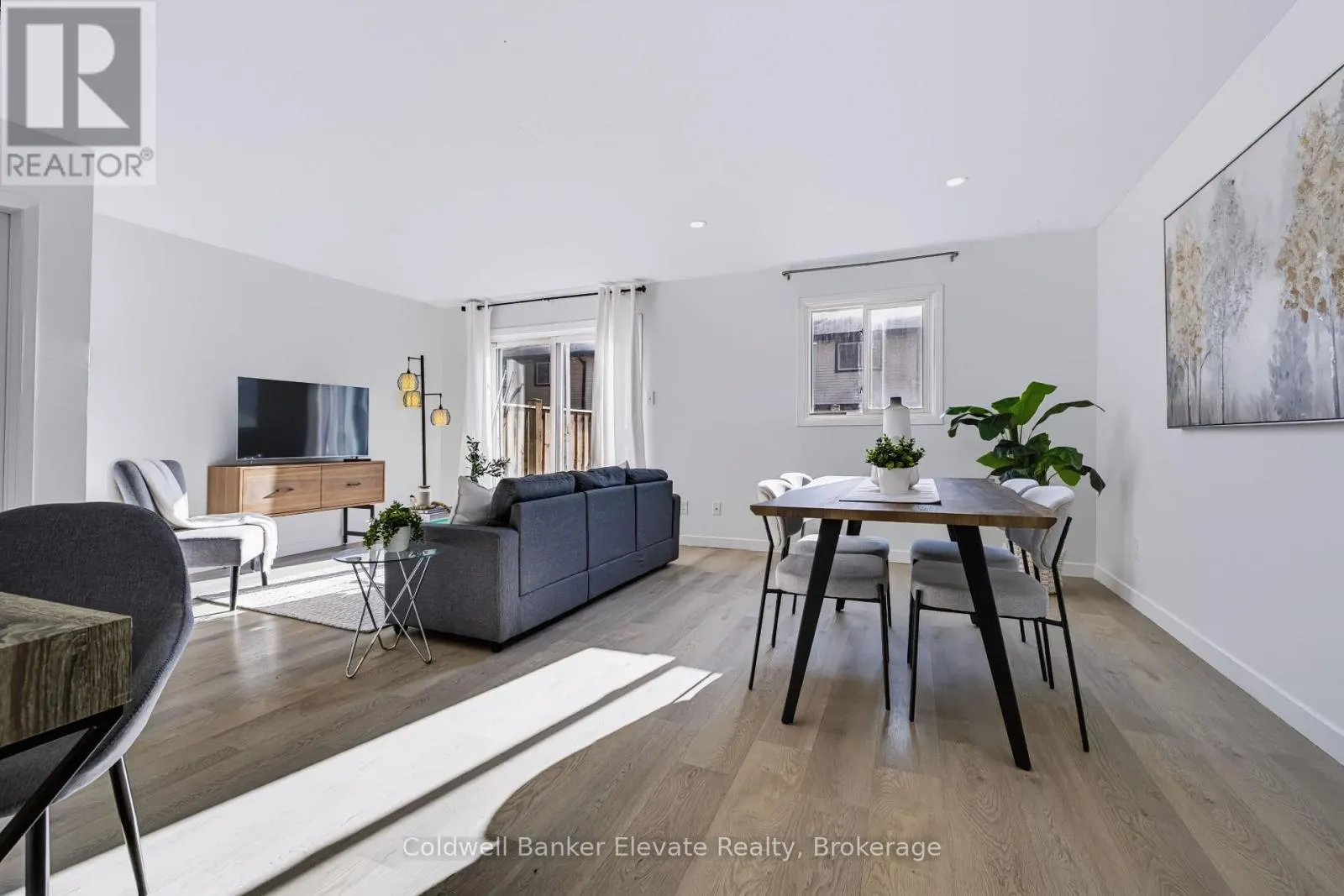 78 - 45 HANSEN ROAD N