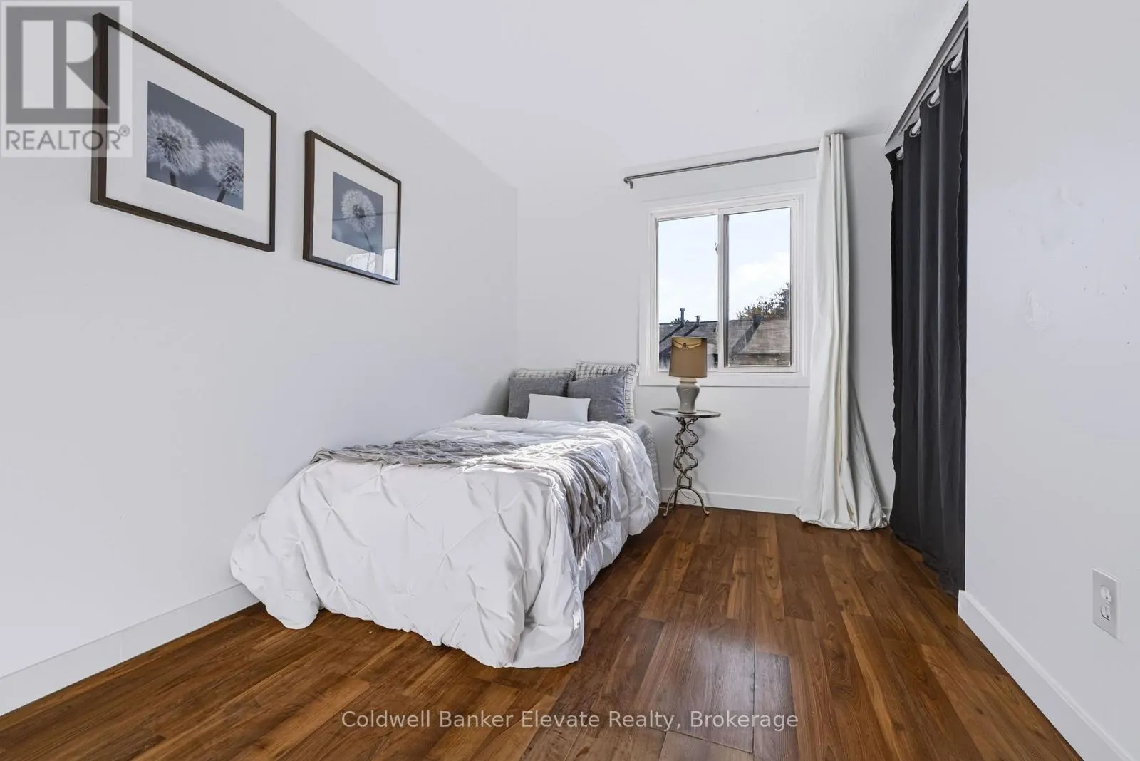 78 - 45 HANSEN ROAD N