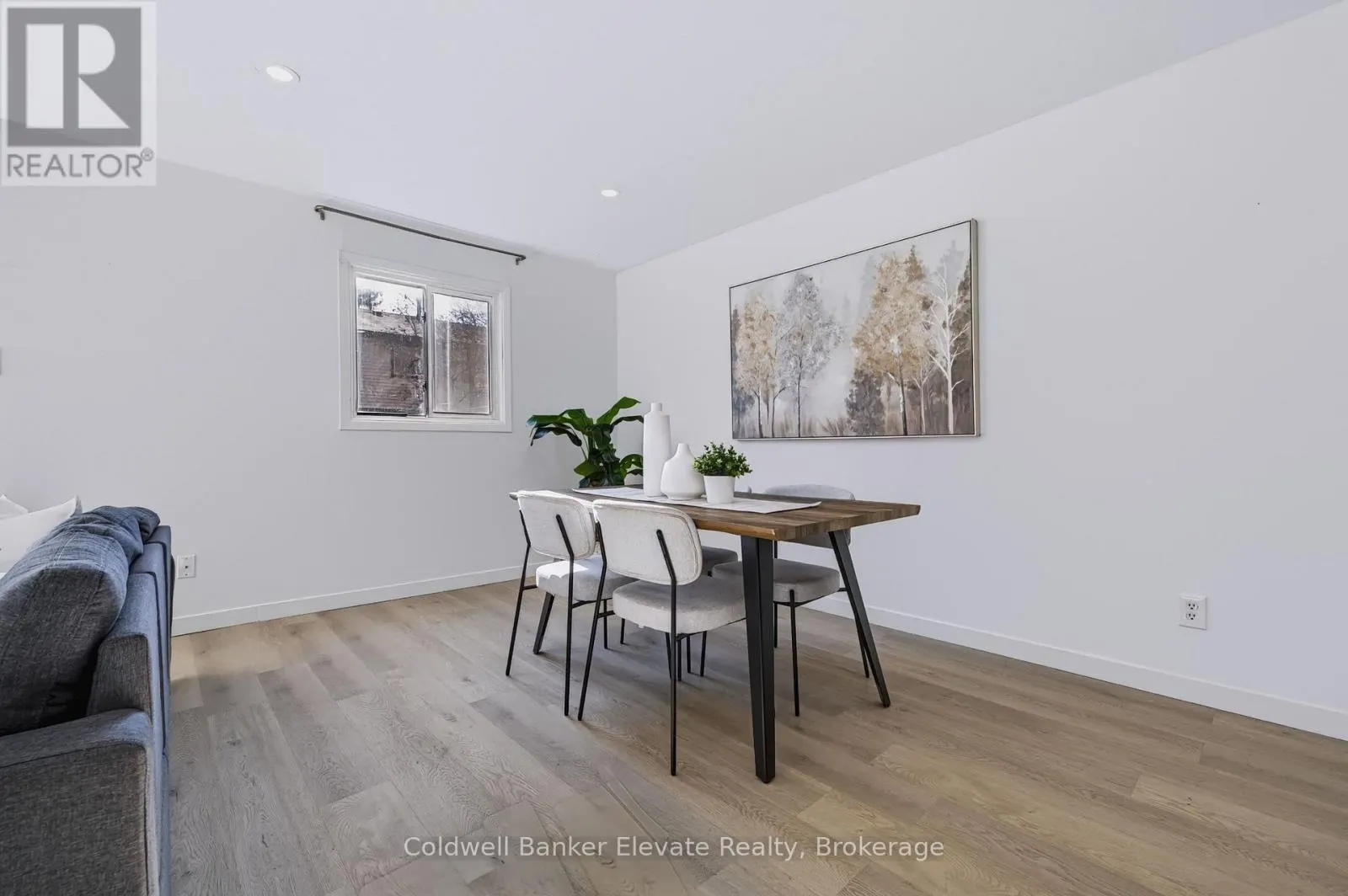 78 - 45 HANSEN ROAD N
