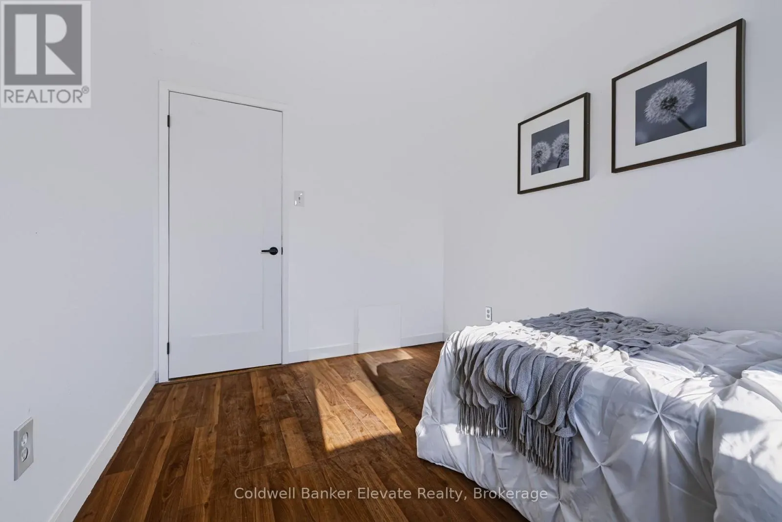 78 - 45 HANSEN ROAD N