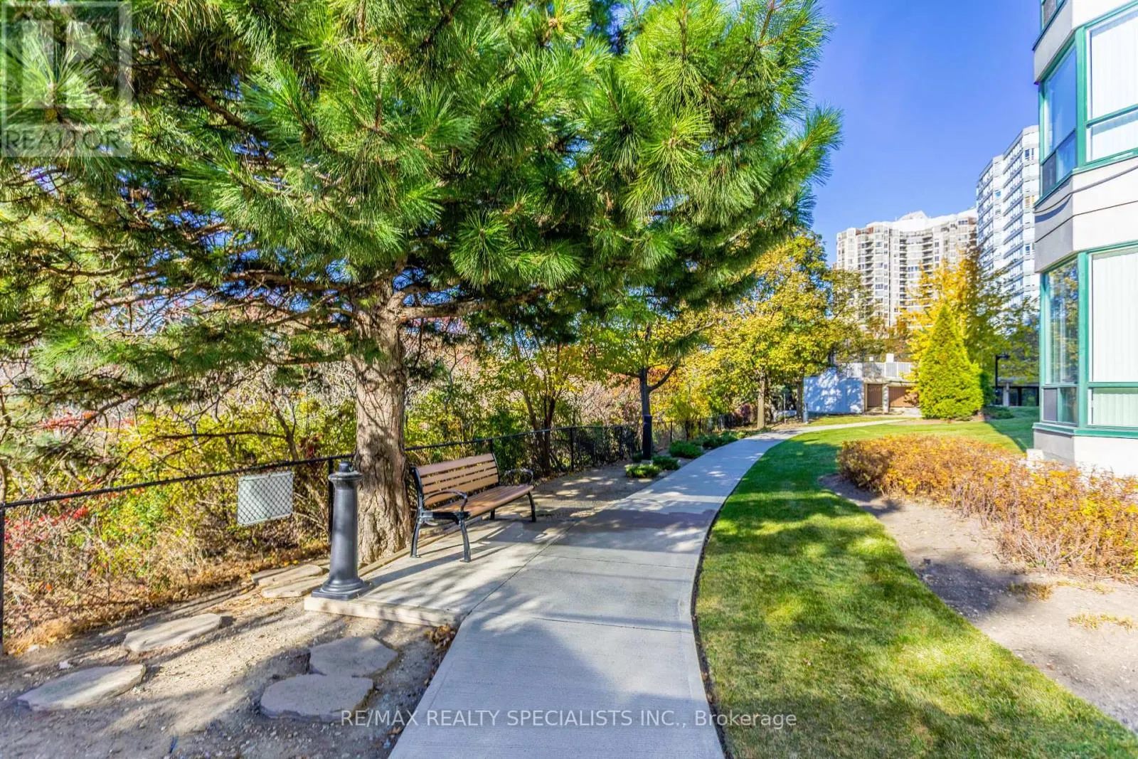 605 - 4470 TUCANA COURT