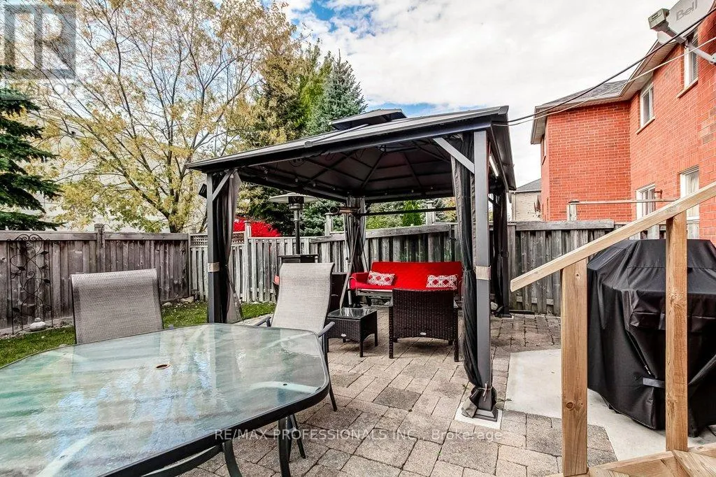 2294 NEWCASTLE CRESCENT