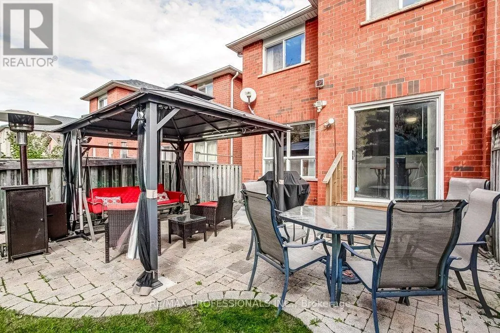 2294 NEWCASTLE CRESCENT