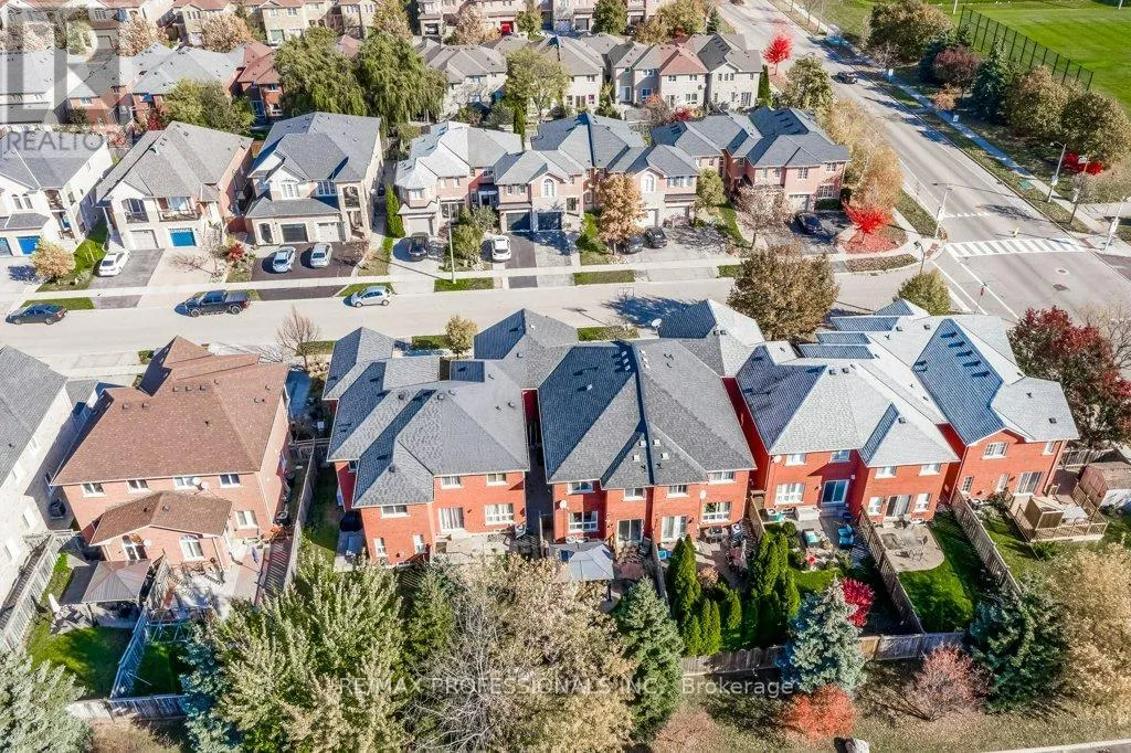 2294 NEWCASTLE CRESCENT