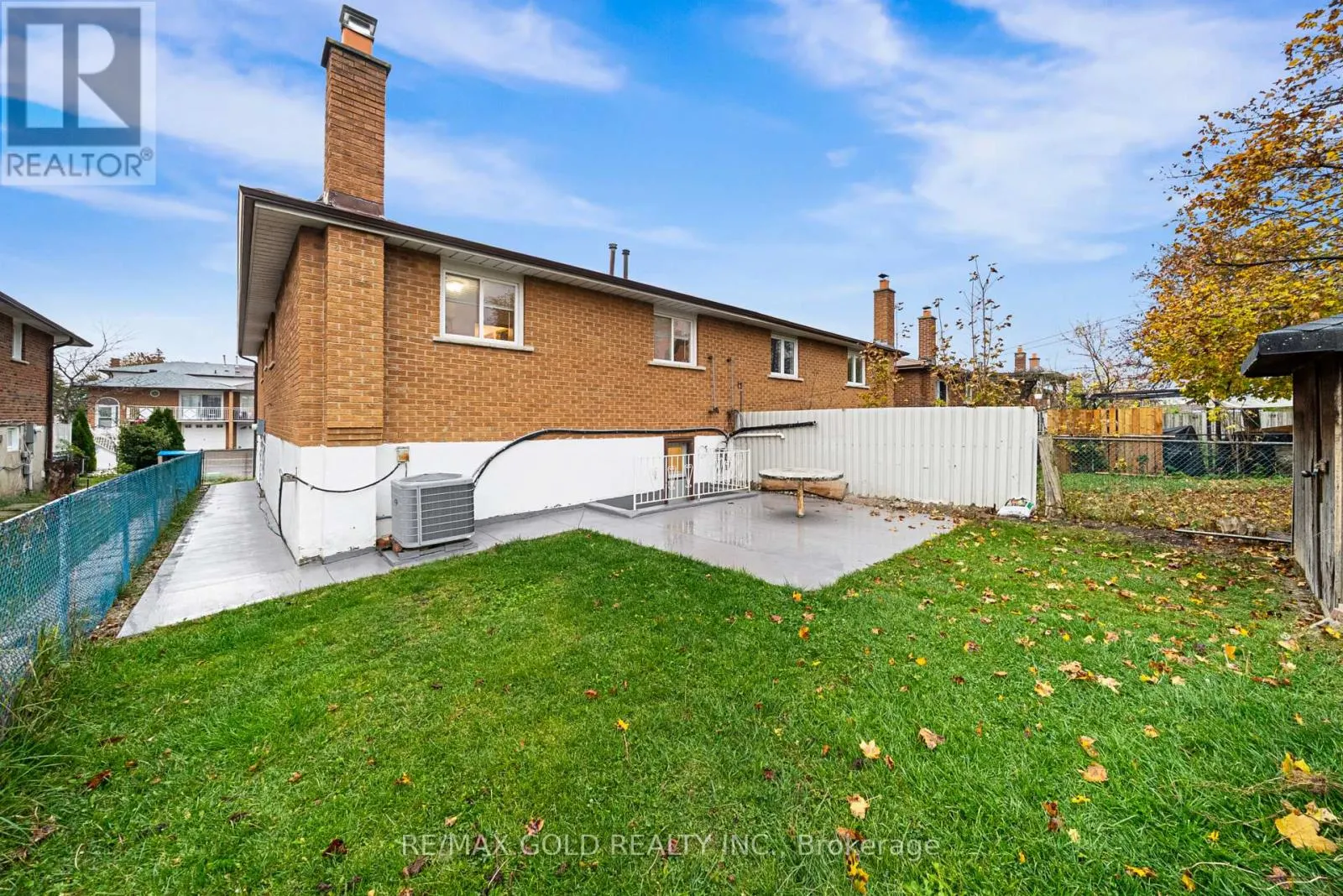 23 RADFORD DRIVE
