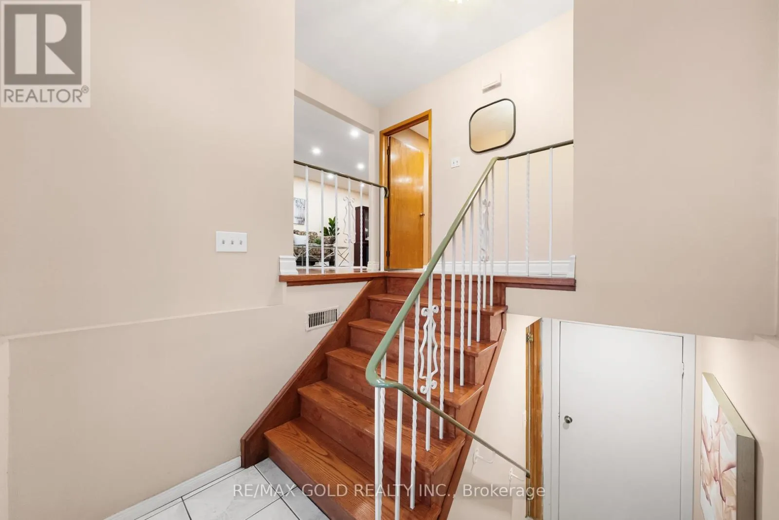23 RADFORD DRIVE