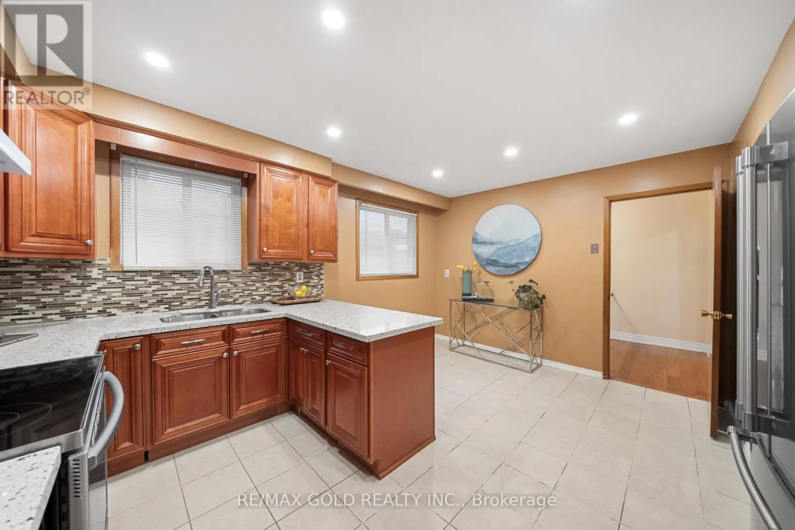 23 RADFORD DRIVE