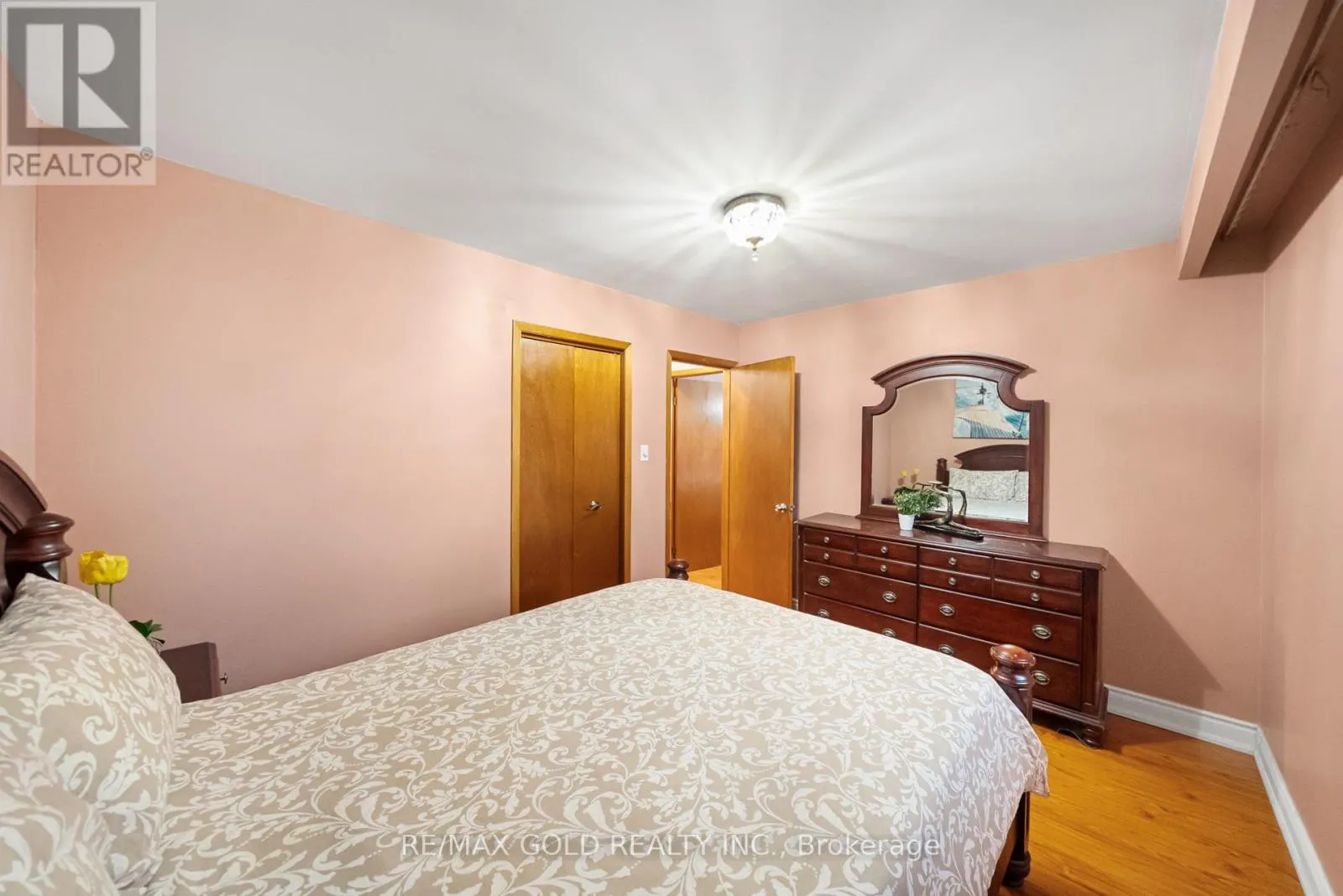 23 RADFORD DRIVE