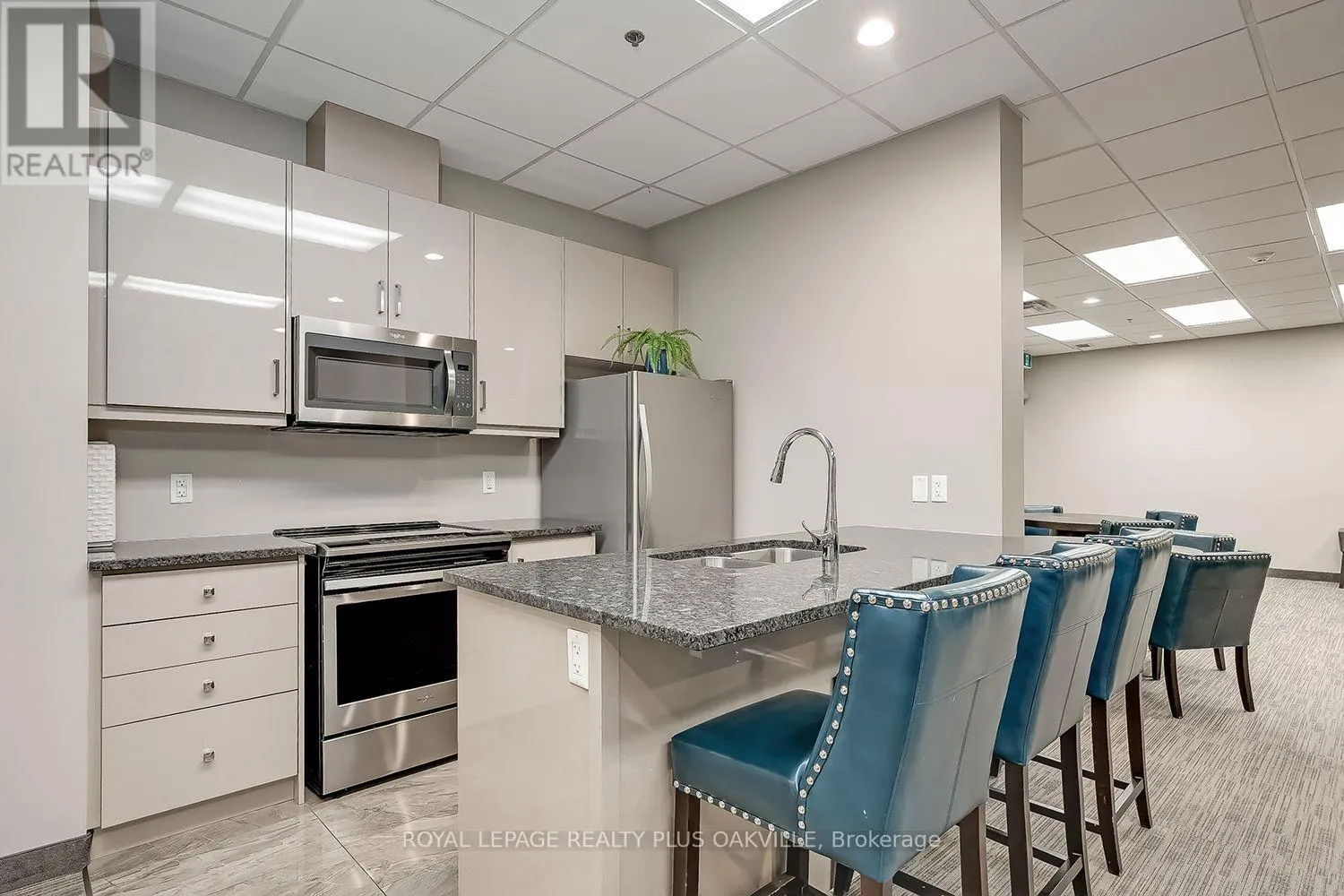 306 - 2486 OLD BRONTE ROAD