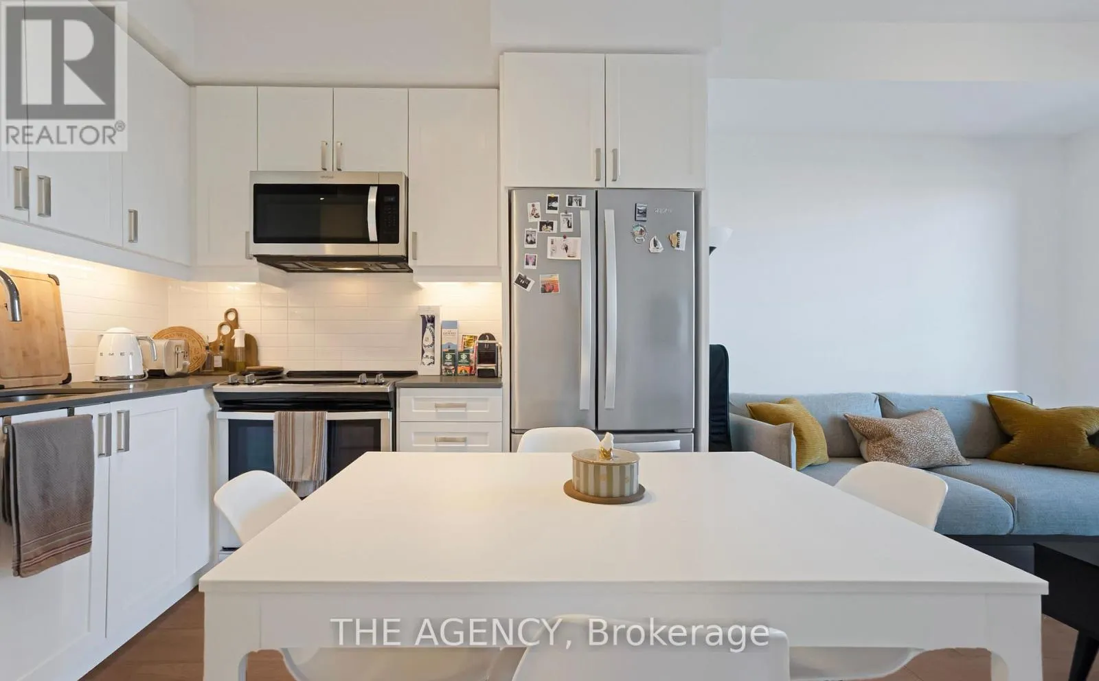 1602 - 8 NAHANI WAY