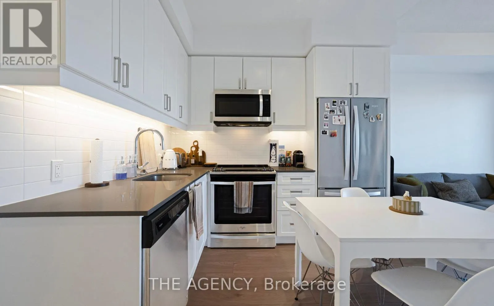 1602 - 8 NAHANI WAY