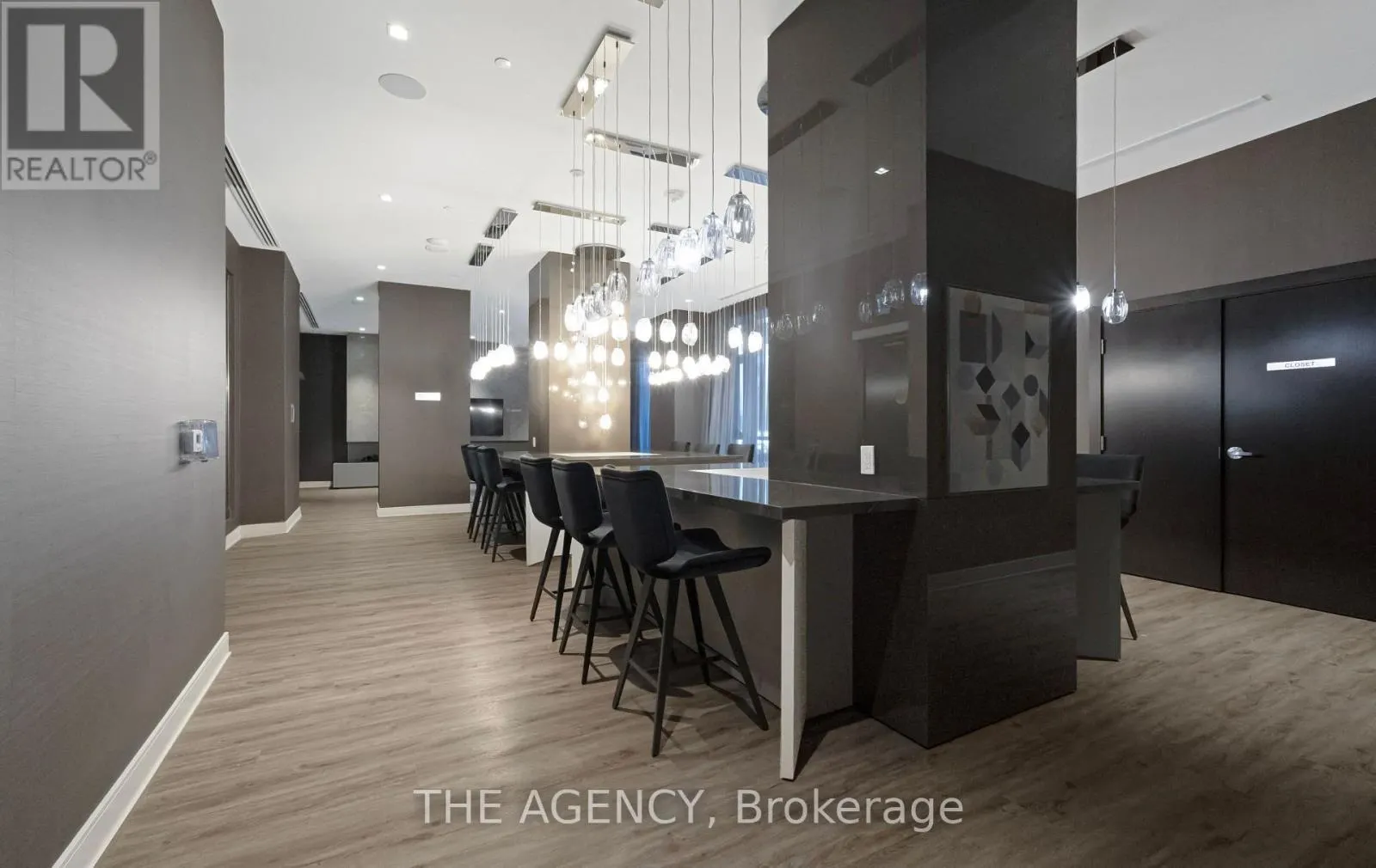 1602 - 8 NAHANI WAY