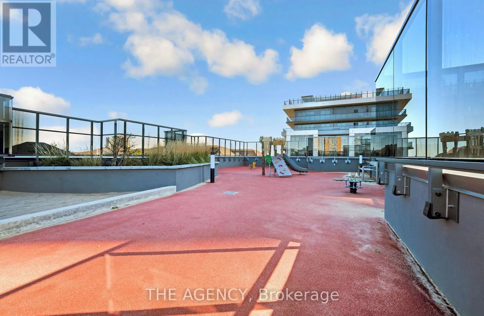1602 - 8 NAHANI WAY