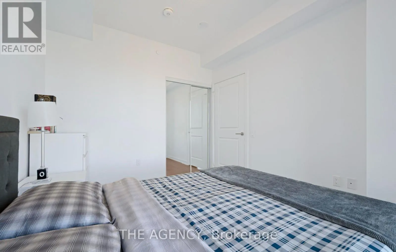 1602 - 8 NAHANI WAY