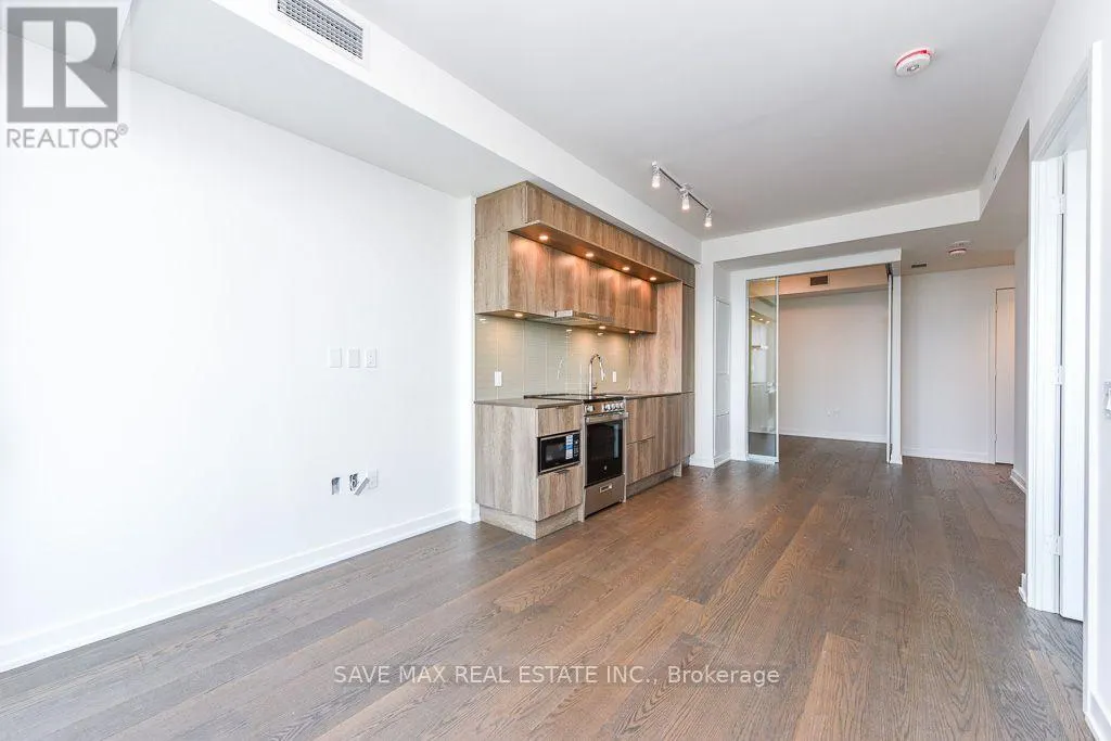 5712 - 448 BURNHAMTHORPE ROAD W