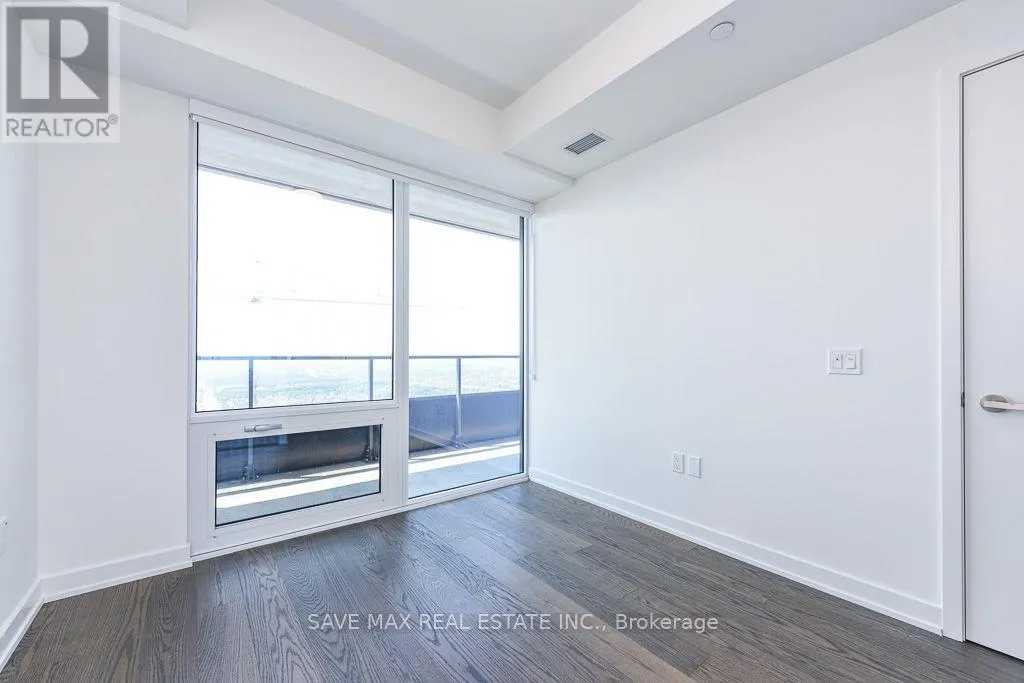 5712 - 448 BURNHAMTHORPE ROAD W