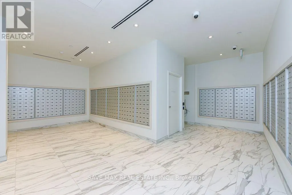 5712 - 448 BURNHAMTHORPE ROAD W
