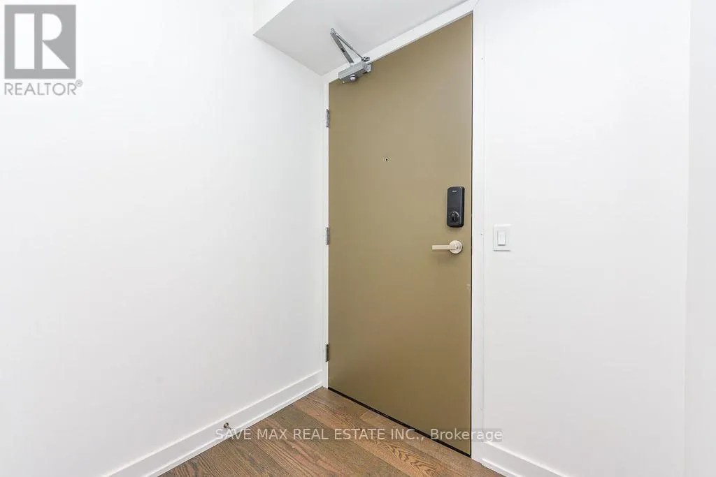 5712 - 448 BURNHAMTHORPE ROAD W