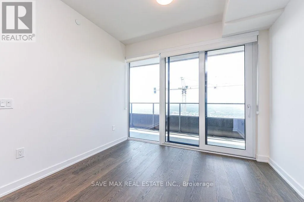 5712 - 448 BURNHAMTHORPE ROAD W