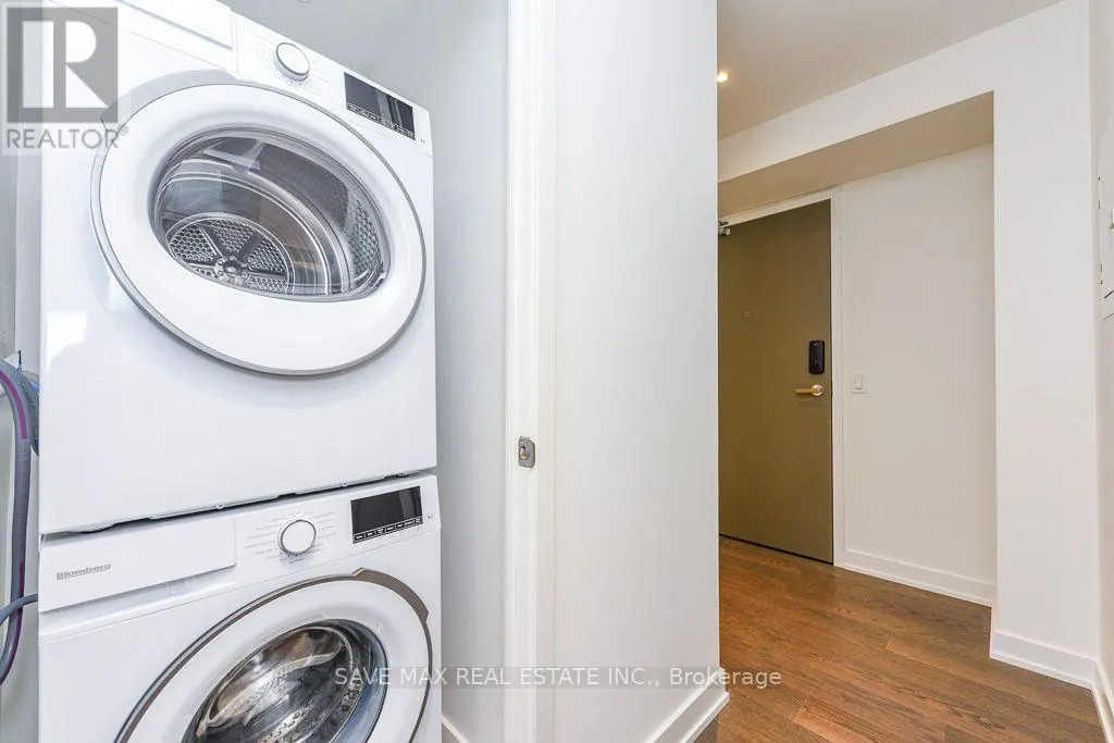 5712 - 448 BURNHAMTHORPE ROAD W