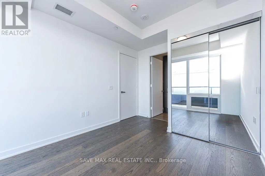 5712 - 448 BURNHAMTHORPE ROAD W