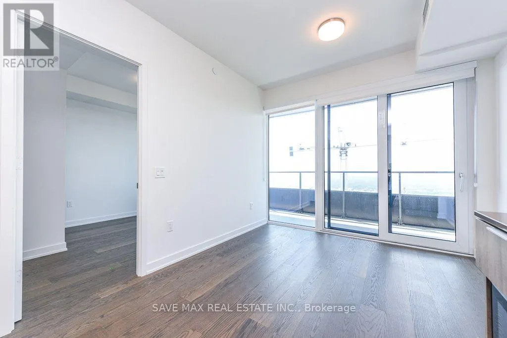 5712 - 448 BURNHAMTHORPE ROAD W