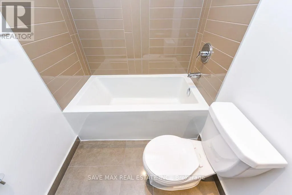5712 - 448 BURNHAMTHORPE ROAD W