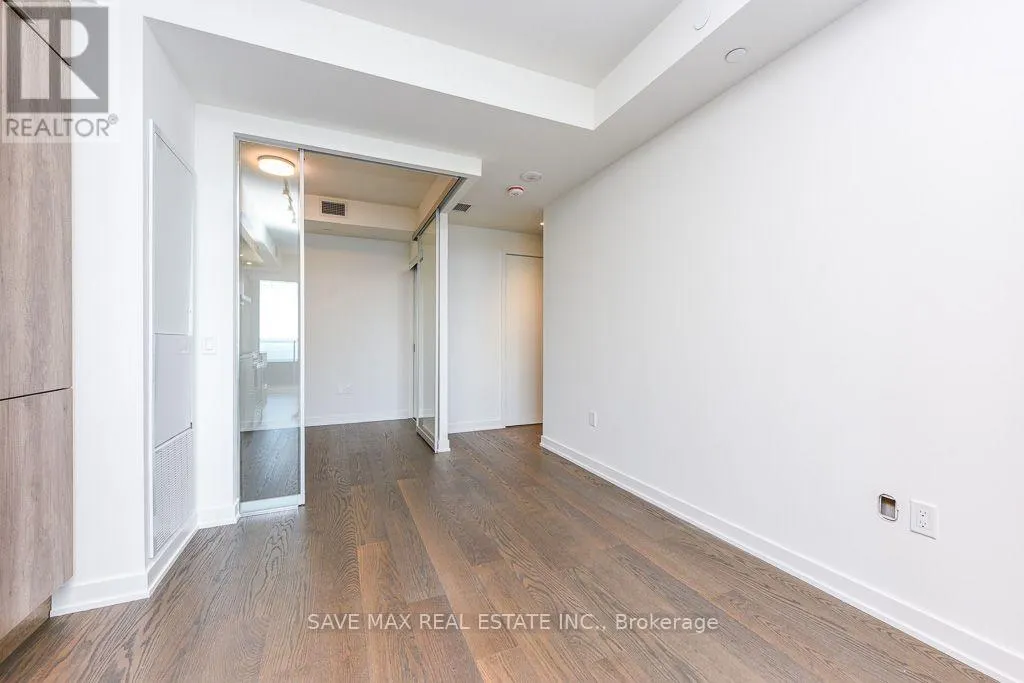 5712 - 448 BURNHAMTHORPE ROAD W