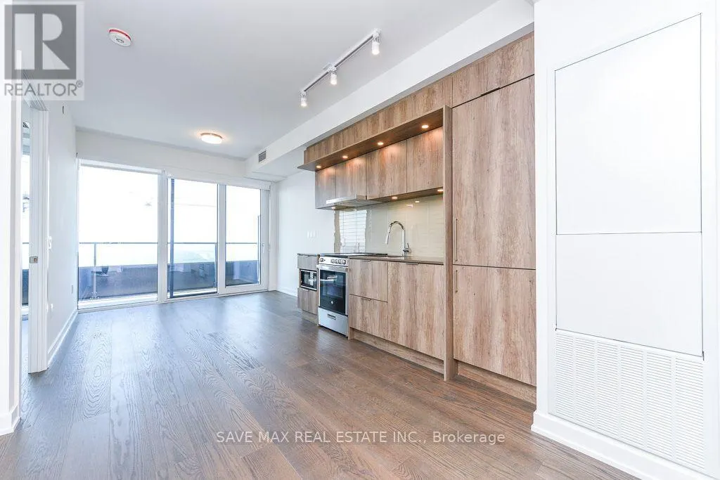 5712 - 448 BURNHAMTHORPE ROAD W