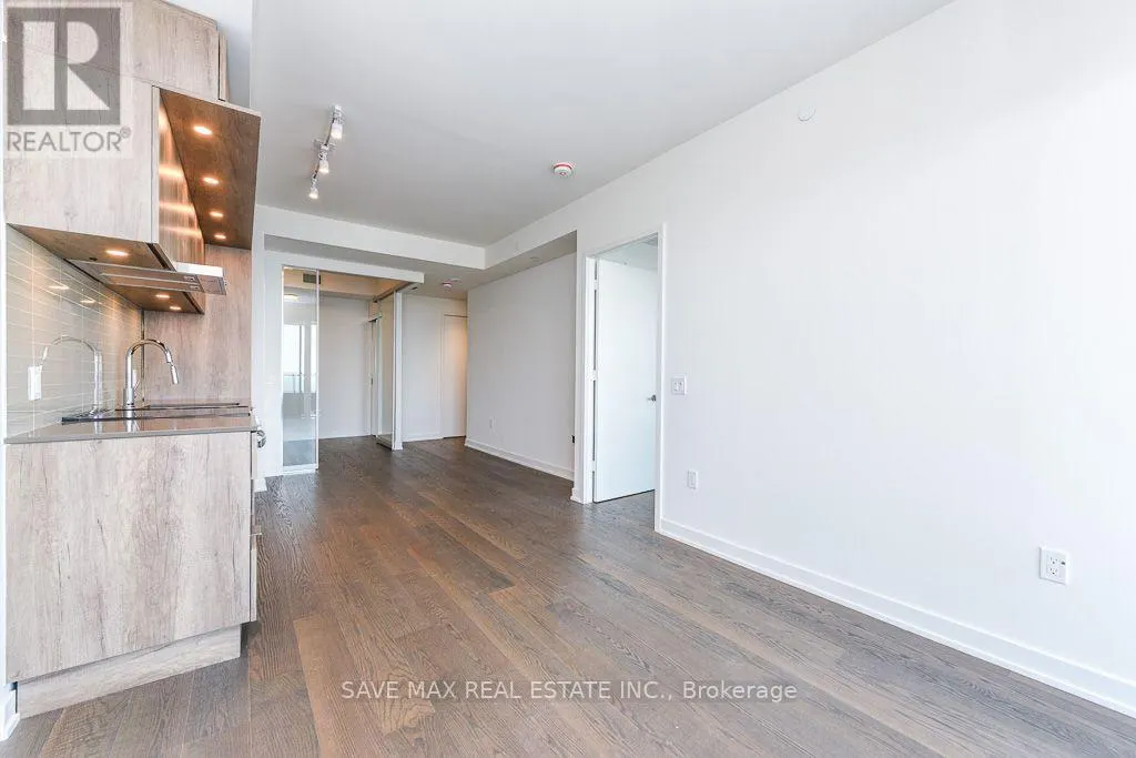 5712 - 448 BURNHAMTHORPE ROAD W