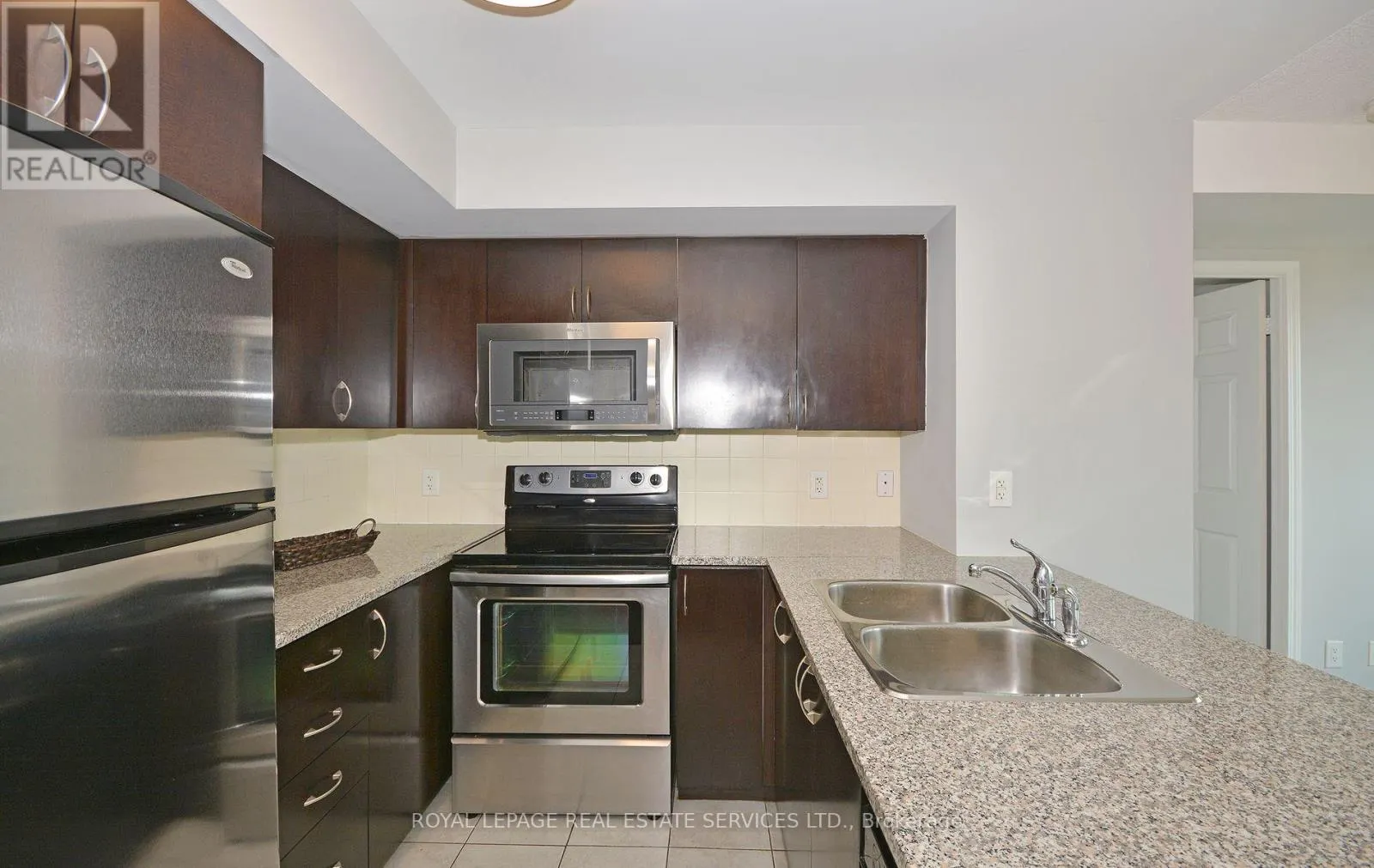 1201 - 208 ENFIELD PLACE