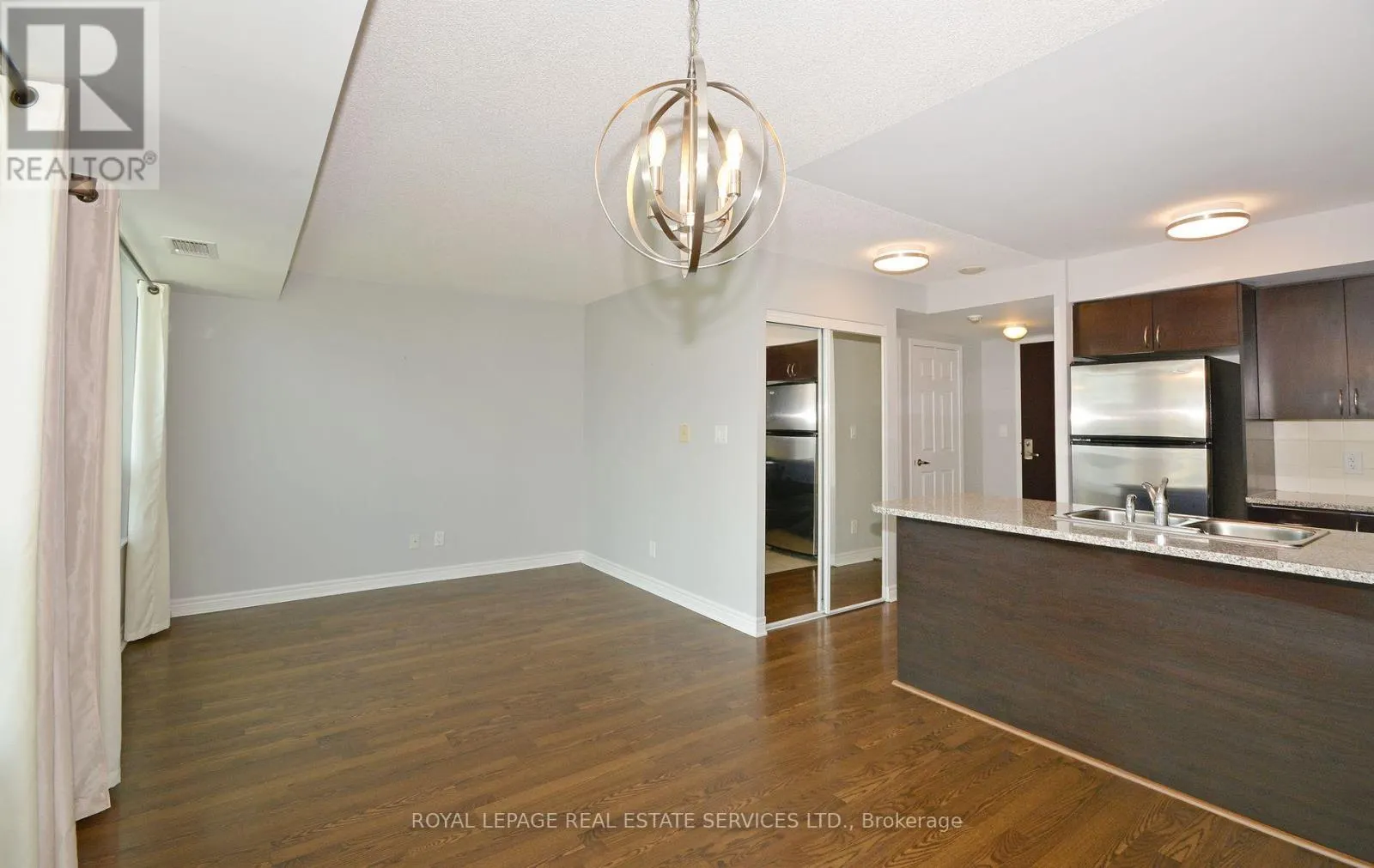 1201 - 208 ENFIELD PLACE