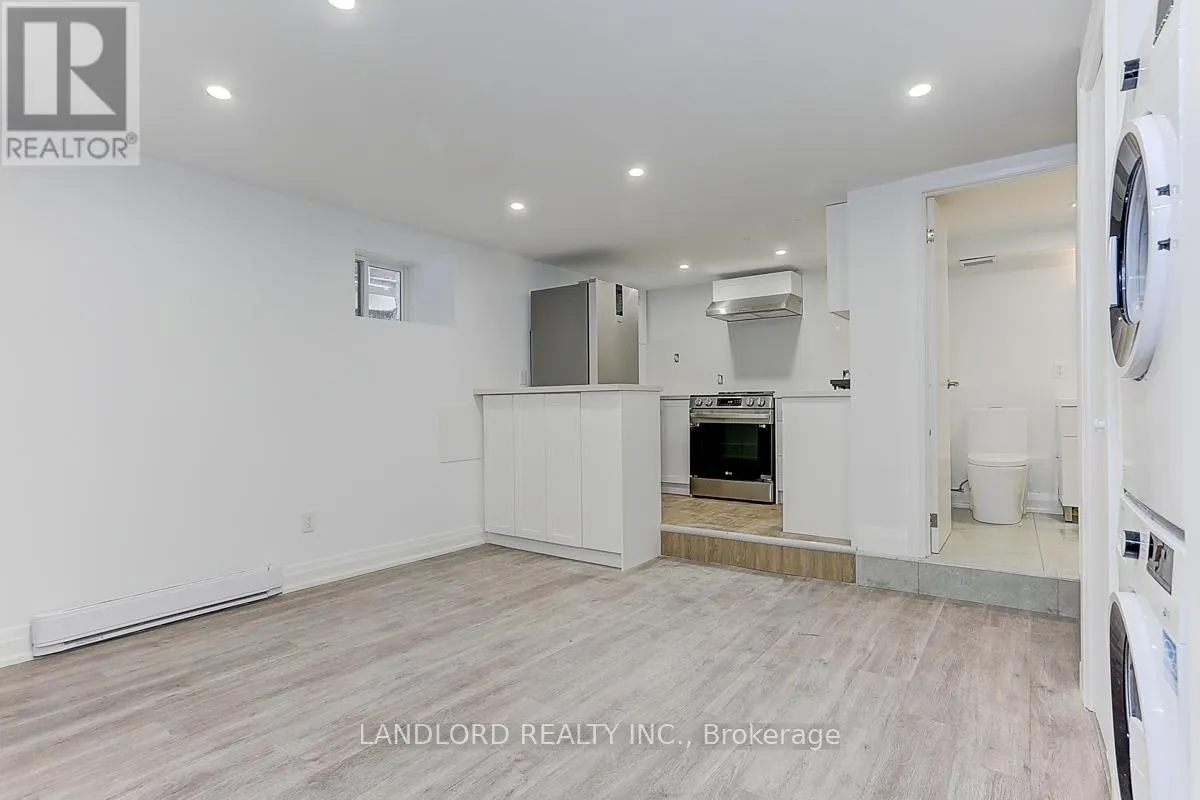 LOWER - 61 CLOUSTON AVENUE