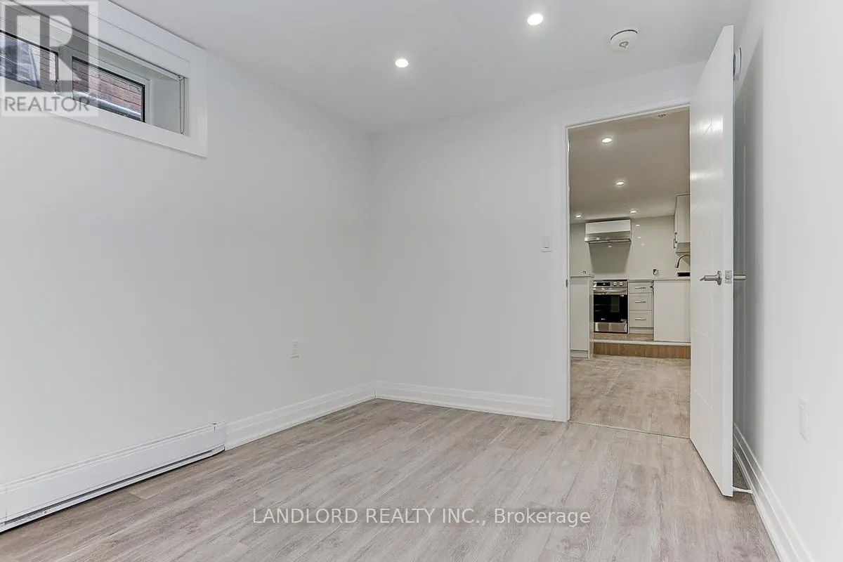 LOWER - 61 CLOUSTON AVENUE
