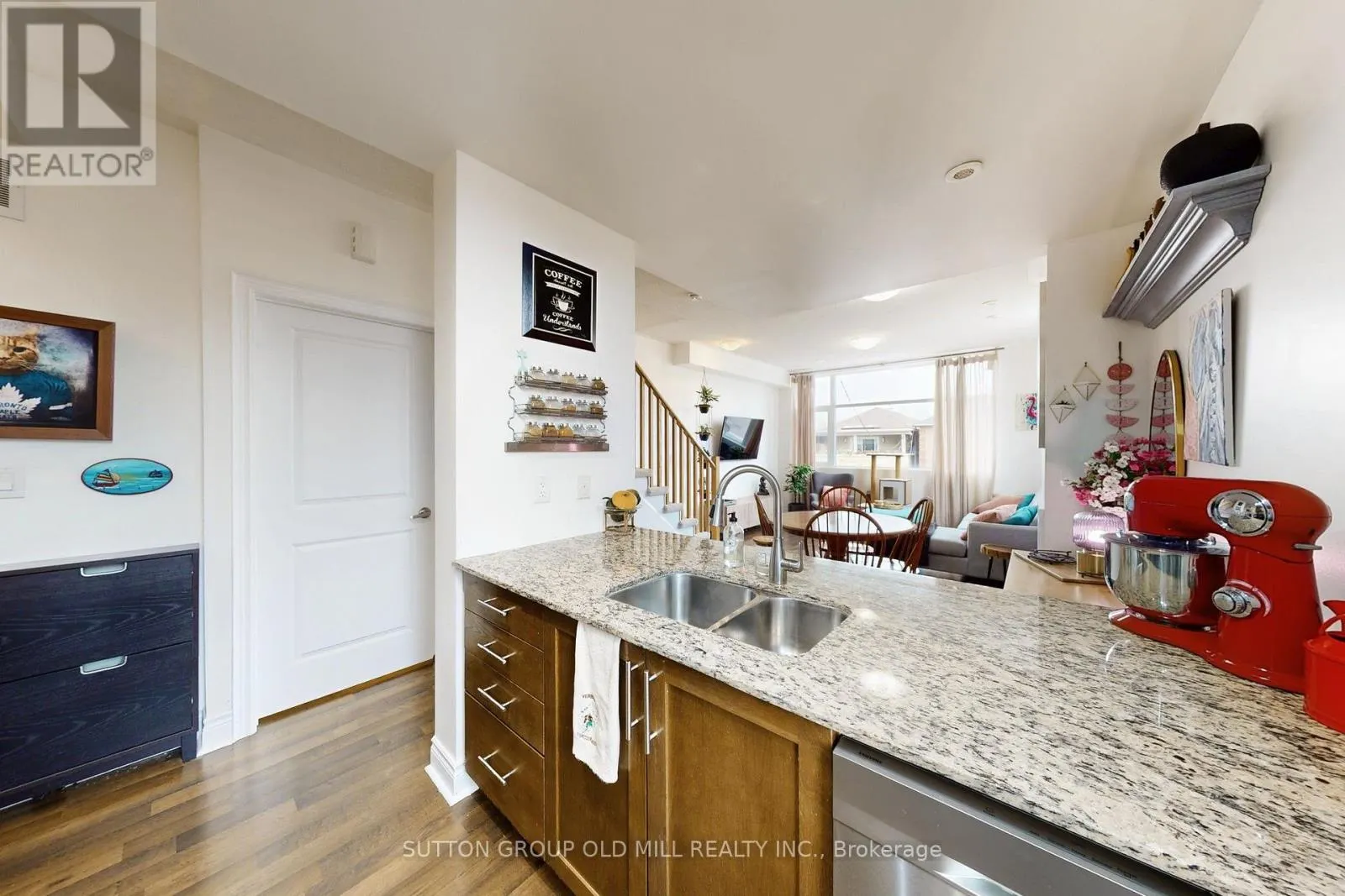 7 - 473 ROGERS ROAD